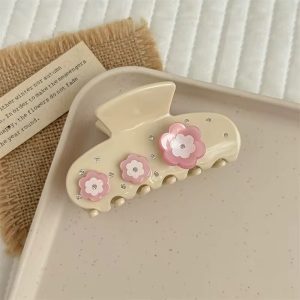 Tender Flower Hair Claw